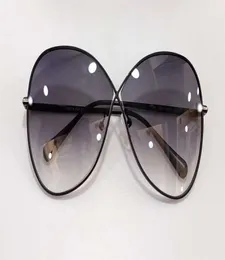 0842 Nickie Solglasögon för kvinnor Blackgray Gradient Gafa de Sol Men Shades UV400 Skyddsglasögon med case1564362