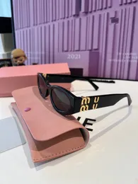 Solglasögon för kvinnor Luxury Herr Solglasögon Ladie Designers Miui Lunette de Soleil Mui Mui Sun Glasses Valfritt Sonnenbrillen Gafas de Sol med låda