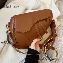 Designer Bag New Womens Bag Designer Autumn New Single Shoulder Messenger Personalized Saddle Bag Korean Solid Color Literary Trend Bag Mm 207