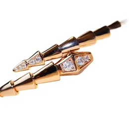 2024 Luxusqualität klassisches Diamanten -Bangelstil -Schlangenarmband mit Diamond eröffnet Designer Schmuck Bijoux für Lady berühmte Hochzeitsfeier Have Box Q8