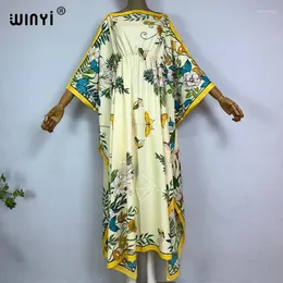 女性のためのプリントドレス
