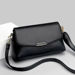 Один кусочек капли доставки 2023 Новая маленькая квадратная сумка, высококачественная, простая и модная сумка с одно плечом, текстурированная и стильная мать