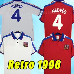 Retro Soccer Jerseys República Tcheca 1996 1997 Uniform Vintage #18 Novotny #4 Nedved #8 Poborsky #19 Frydek S-2xl 96 97 Camisa de futebol clássico Red Classic
