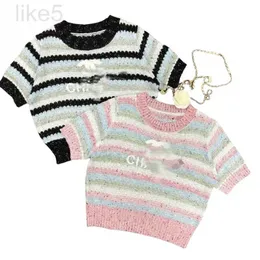 Kvinnors stickor Tees Designer o-hals Kort ärm Rainbow Color Stripe Sticke Letter Brodery Sweater Tees SML KQS0