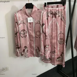 디자이너에게 육즙 트랙복 여성 브랜드 여성 의류 여름 파자마 패션 레터 인쇄 로고 레이디 레이디 랑 슬리브 셔츠 소녀 넓은 다리 바지 5 월 13 일