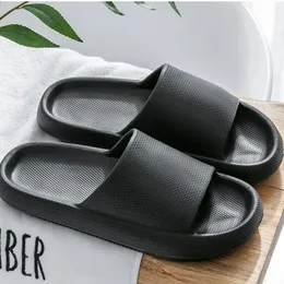 2024 Slajd Designer Sandals Sandals Mens Kaptaki Flip Flops Luxury Flat 35-42