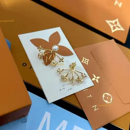 Kolczyki Bluxury złota kolczyki projektant marki Wysokiej jakości perły nowe kolczyki specjalnie zaprojektowane dla uroczych kobiet Prezenty Pokryty Pudełka A01