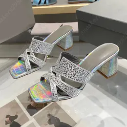 Designer Slifor Spessori sandali Shinestone di lusso Sintili tagli alti tagli alti sandali neri cristalli scintillanti cinghie alla caviglia in gomma da donna tacchi alti