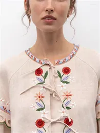 Blusas femininas coloridas bordados de flor 3d feminino blusa primavera 2024 o-pescoço lace up up slave sweet sweet camisa doce vintage