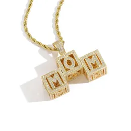 Anhänger Halsketten Alphabet Würfel Spleißanhänger mit quadratisch hohlen Zirkon -Persönlichkeit DIY -Herren und Frauen Halsketten
