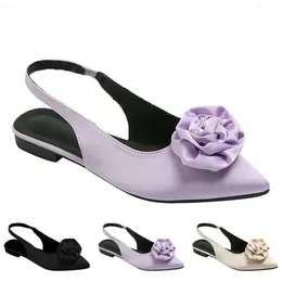 2024 Trade Bottomed Foreign Flat Sandals Sommer Europäische und amerikanische große Satin -Rosen -Rücken -Rücken -Einzelschuh 711 D B1E6