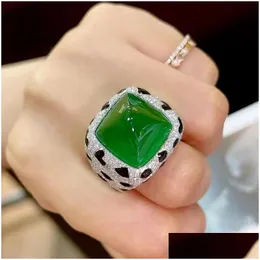 Bandringe Sapphire überwältigende rote Diamant -Leopard Big Sugar Tower Emerald 17 CT Luxus FL Stone Open Ring für Mann Drop Lieferung DHSXV
