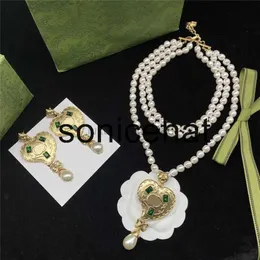 Pendant Necklaces 2023-Luxury Love Pearl Earrings Exaggerated Noble Necklaces Emerald Heart Danglers Jewelry Sets Birthday Gift Anniversary