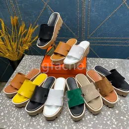 Kadınların kama platformu terlikleri katırlar cowhide slip-on sandalet lady plaj boş zamanlar açık ayakkabı tasarımcısı kalın taban terlikleri 35-42 kutu çantası ile