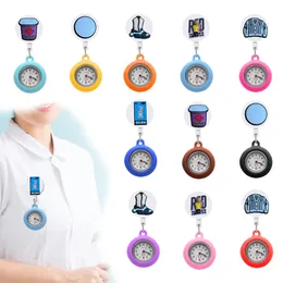 Andra modetillbehör härliga klippficka klockor klipp på lapel hängande sjuksköterskor titta på fob infällbar sjuksköterska arabisk siffra urtavla ot9kg