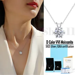 Moissanite Kolye Kadın Elmas Kolye Geçti Gra Diamond Test 925 Gümüş 18K Altın Nişan Mozanit Kadınlar Kolye Hediye Hediye Kutusu ve Sertifikası