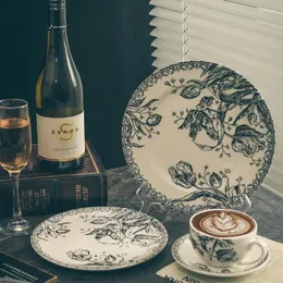Кружки эстетические черные тюльпан французский ретро -керамический кофейный чашка блюдца послеобеденный чай Турецкие чашки