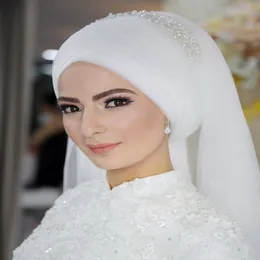 Véias de noivas muçulmanas brancas 2019 Hijab de casamento de pérolas de miçangas para a Arábia Saudita, comprimento de ponta de dedão dos dedos da ponta da ponta da ponta dos dedos 260g