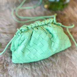 Luksurys skórzane tkane mini torebki męskie złotą torebkę 10a designerska torba na ramię Crossbody Baby Cloud Bag pod pachami torebka hobo moda damska zielona torba pod pachami