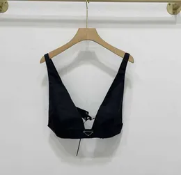 Triangle Badge Sommer Recycling Nylon Bra Style Tanks Sexy Retro Ins Slim und vielseitiger Top -Designer Wonmen New Tee 6655ess