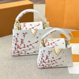 24SS Women's Luxury Designer High Appearance Level Capucines Plum Blossom Bag Women's Handbag Shoulder Bag Crossbody Bag Dinner Bag Makeup Bag Purse 27CM/20CM