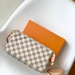 Blixtlåskvinna axelväska designer väska crossbody väska luxurys handväska porte monnaie plånbok koppling väska präglad enkel påse på band bokstäver rosa xb167 h4