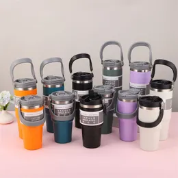 304 Edelstahl Vakuum isolierter Becher großer Kapazität Outdoor Sportkaffeetassen mit Strohbriefen 20oz 30oz Multicolors Tumbler modisch 19YQ