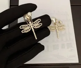 Orecchini di perle di Dragonfly per donne Girls Luxury 18k Gold Ploteted rame carino adorabile strass Crystal Crystal Earring Gioielli Regali gratuiti