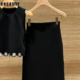 작업 드레스 Cocostly 2024 여름 여성 수제 스팽글 꽃 트림 니트 세트 기질 O-Neck Sleeveless Top High High Long Skirt