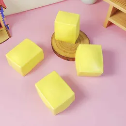10pcs Dekompresja zabawka Kreatywna symulacja Symulacja Szczypek Squeeza Powolne odbicie zabawki