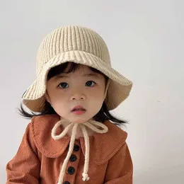 Шляпы шляпы Корейский INS KIDS KINT BUCKET CAP Мягкая теплая густая рыбака для мальчика Panama Winter Solid Ruffle Дети.