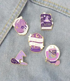 Magic Witch Hat Book Collar Brooning Women Lettera Lettera di Paint Lettera Moon Star Lapel Pins per Backpack Sigring Bishge Badge Accessorio3114164