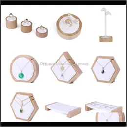 Luxury Wood Jewelry Display Stand Jeweleries Butikräknare Showcase Utställare Ringörhänge Halsband Armband XJN 238P