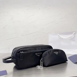 Designerskie torby kosmetyczne Mężczyźni i kobiety toaletowe torby mody 2pcs torba na nadgarstek torebki makijażowe duże torebki luksusowe torebki hi 266n