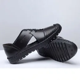 Lohle hohl atmungsfähige Männer Antiskid Sommersandalen atmungsaktuelle geteilte Sandelder Leder Trend Knöchel Wrap Herren lässiger Loafer Schuhgroßhändler K5BL# 462 S 4EED