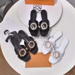 Met Sandtal Designer Slajdes Slipper Sandal Zamknięty IT płaskie buty muływomen Flipflop Slajd Kapła