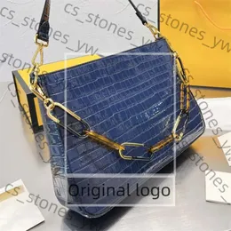 Fendidesigner Bag 2024 Women Bag Designer Women Luxury Armpit O'Lock Swing Bag Patent Läder retro stil med metallhandväska 8624 5F93