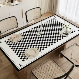 Akcesoria do dekoracji jadalni Chessboard Grid Tabpvc Kawa Prosta tkanina stołowa TabLeCusion 10NKFSLM01