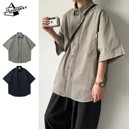 Letnia koszulka krótko-rękawowa mężczyźni kobiety zabytkowe plisowane wzór na pół rękawie topy japońskie koszulki cargo cityboy worka T-shirt unisex 240508