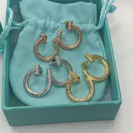 デザイナーTiffanyJewelry Earring Rose Gold T1 Diamond Studded Earrings doublet Half Diamond narded edisted earringsゴールドハイエンド感情シンプルなユニセックスイヤリング