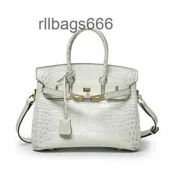 럭셔리 A Berkinns Guangzhou 새로운 휴대용 가방 여성 가방 크로스 카 백 다이아몬드 악어 가방은 가방 실버 버클 드릴 3H92