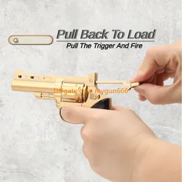 Pistola De Juguete De Revólver De Metal: Juego Al Aire Libre De