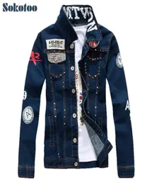 Sokotoo Men039s Slim English Flag Patch Design Rivet Jean Jean Jacket Casual Blue Denim Coat de vestuário de jeans escuro 2010043142547