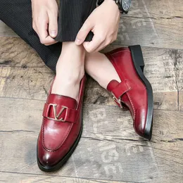 Erkekler için mokasenler siyah ayakkabılar düğün loafers moda marka erkekler nazik resmi beyefendi İtalyan deri hippi kahverengi 9a