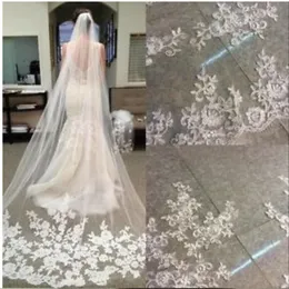 2018 acessórios de noiva vestidos de noiva véus véus brancos marfim beautiful catedral comprimento aresto de renda longa véu de noiva novo barato accesso 280u