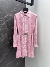 2024高級ブランド女性ラペルピンク色のレディースブラウスドレス付きメタルベルトファッション長袖カジュアルシャツドレス服