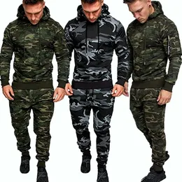 Wysokiej jakości kamuflaż dresowy dla mężczyzn marki mody sportowe noszenie jesiennych ciepłych zestawów strojów S4XL Plus Size Suit 240514