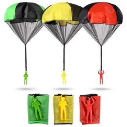 Altri giocattoli paracadute per bambini senza grovigli che volano paracadute da uomo giocattoli esterni cesti di Pasqua pieni di regali unici creativi per ragazzi e ragazze