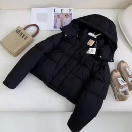 Damenjacken Pufferweste Luxus Tops Frau Down Schichten Winterüberneuchten Designer Lady Slim Jacket Windbreaker Kurzmantelgröße S-XL