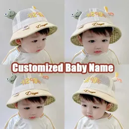 Czapki kapelusze spersonalizowane dziecięce czapka nazwa cienka czapka dla chłopca oddychana czapka słoneczna dzieciak dziewczyny rybak hat dziecięcy nowo narodzone kapelusz z niestandardowym y240517